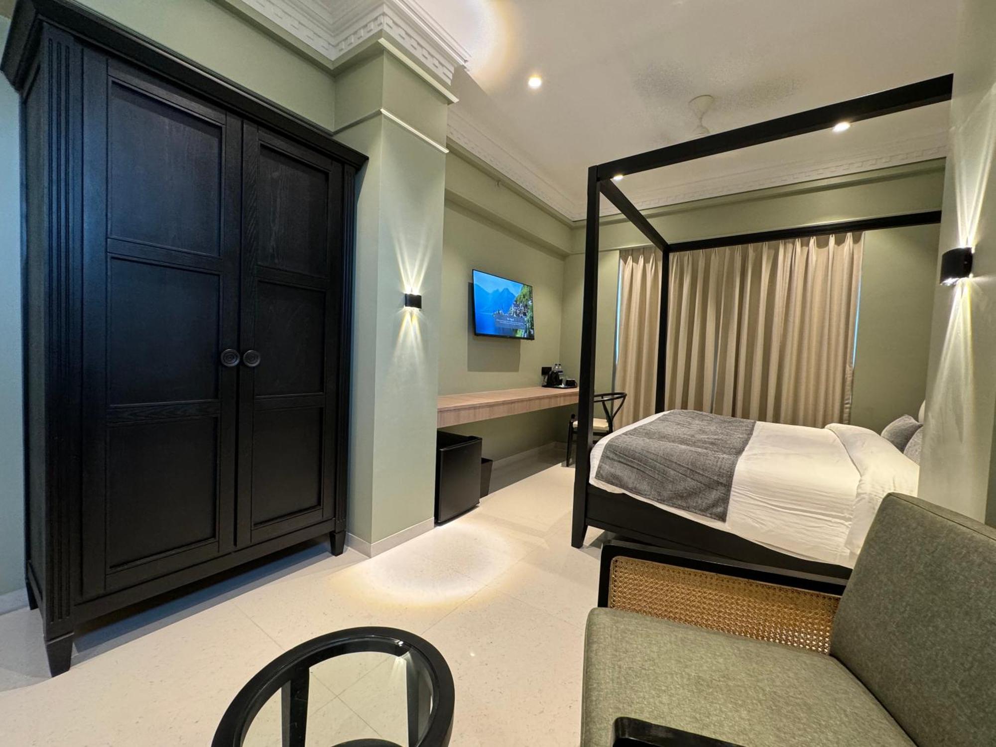 Hotel Mumbai House, Malad ภายนอก รูปภาพ