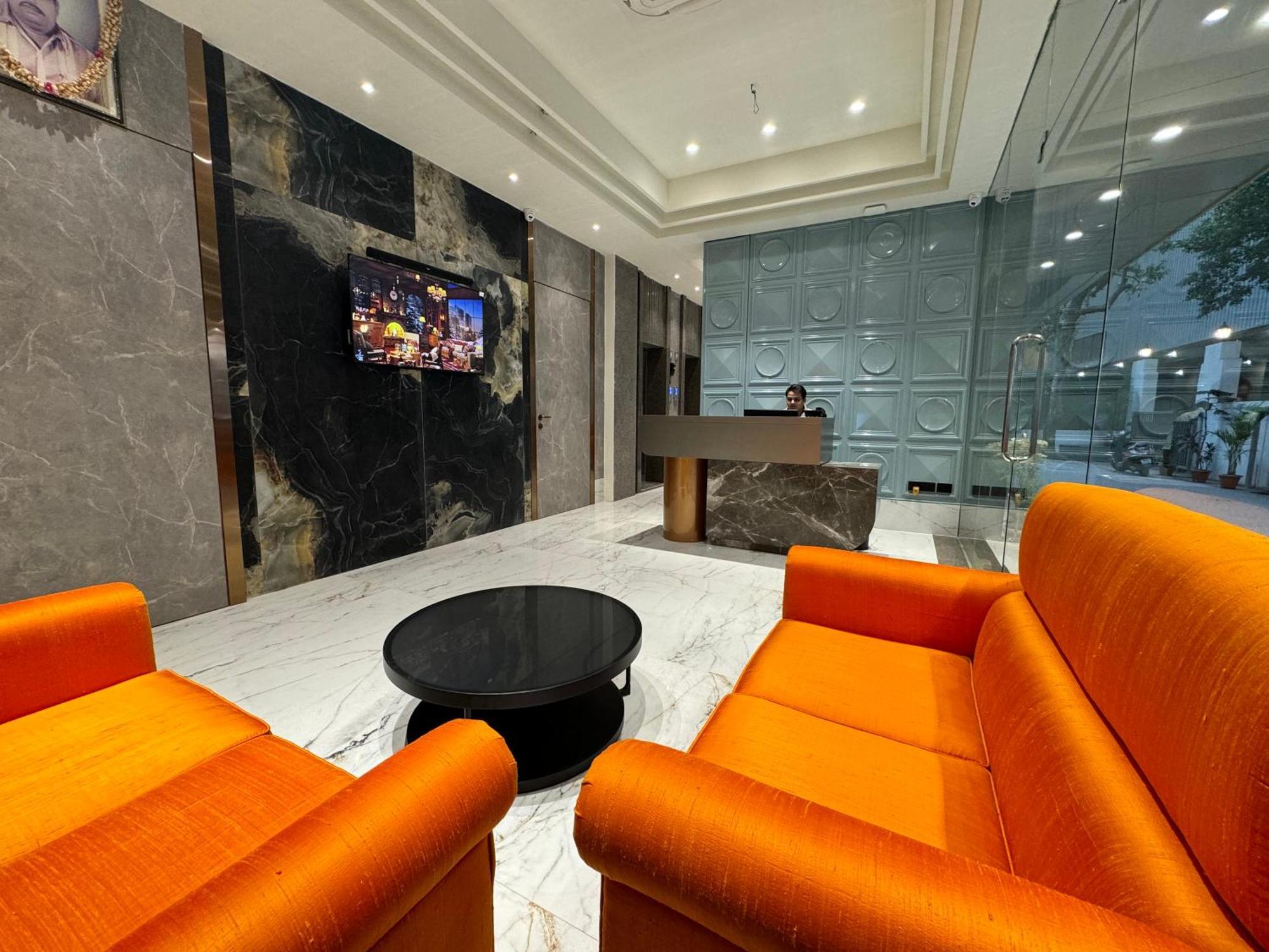 Hotel Mumbai House, Malad ภายนอก รูปภาพ