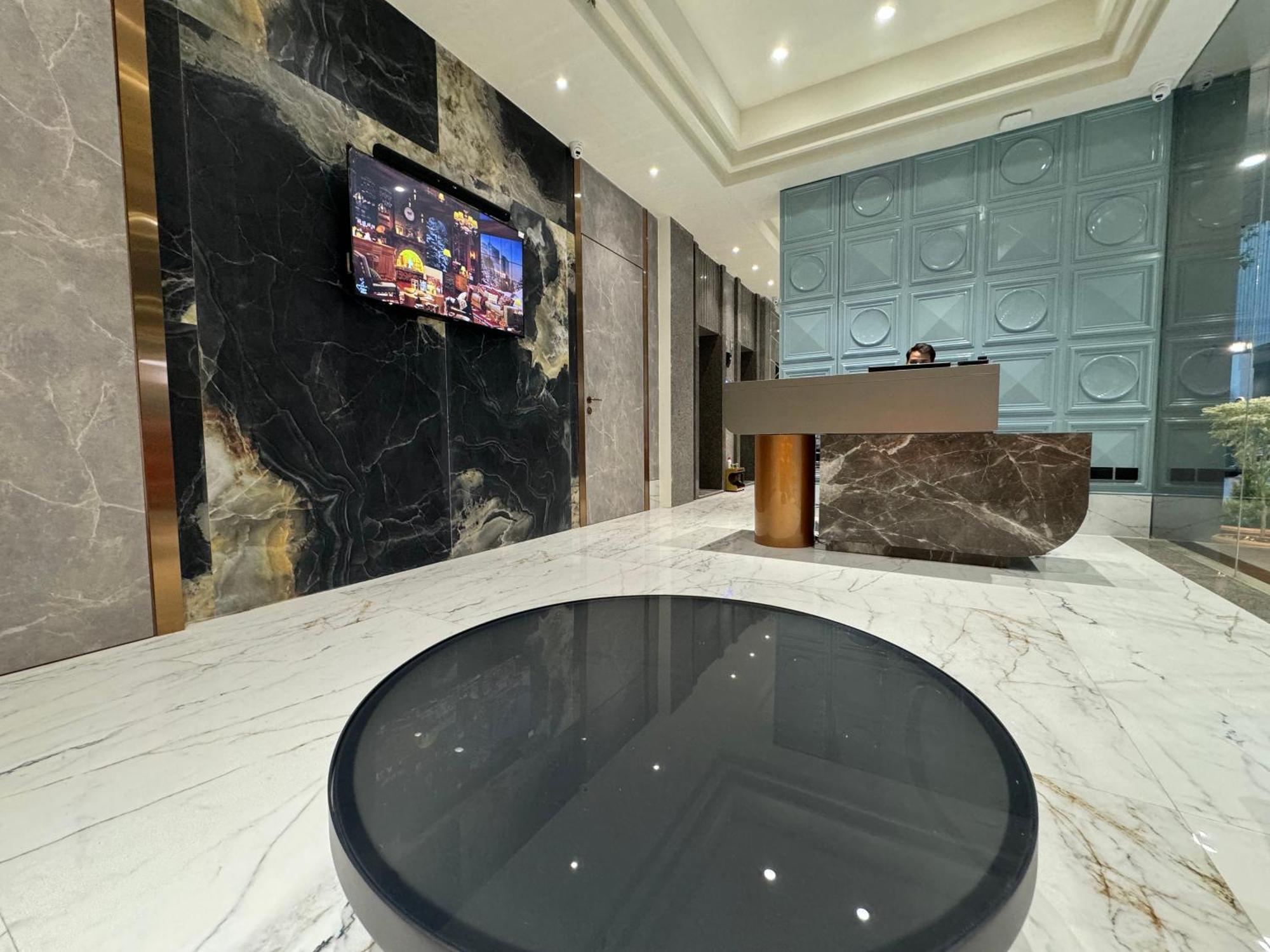 Hotel Mumbai House, Malad ภายนอก รูปภาพ