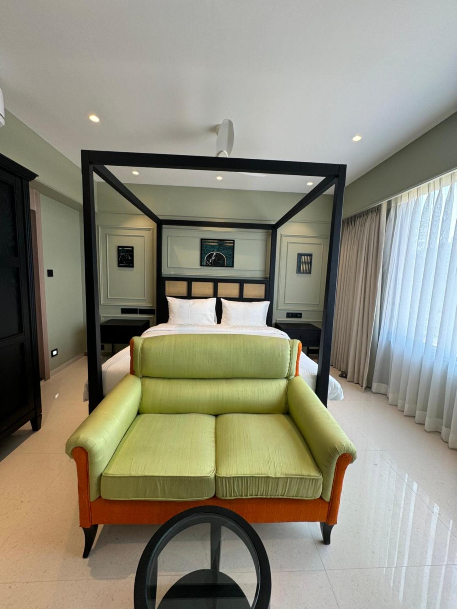Hotel Mumbai House, Malad ภายนอก รูปภาพ