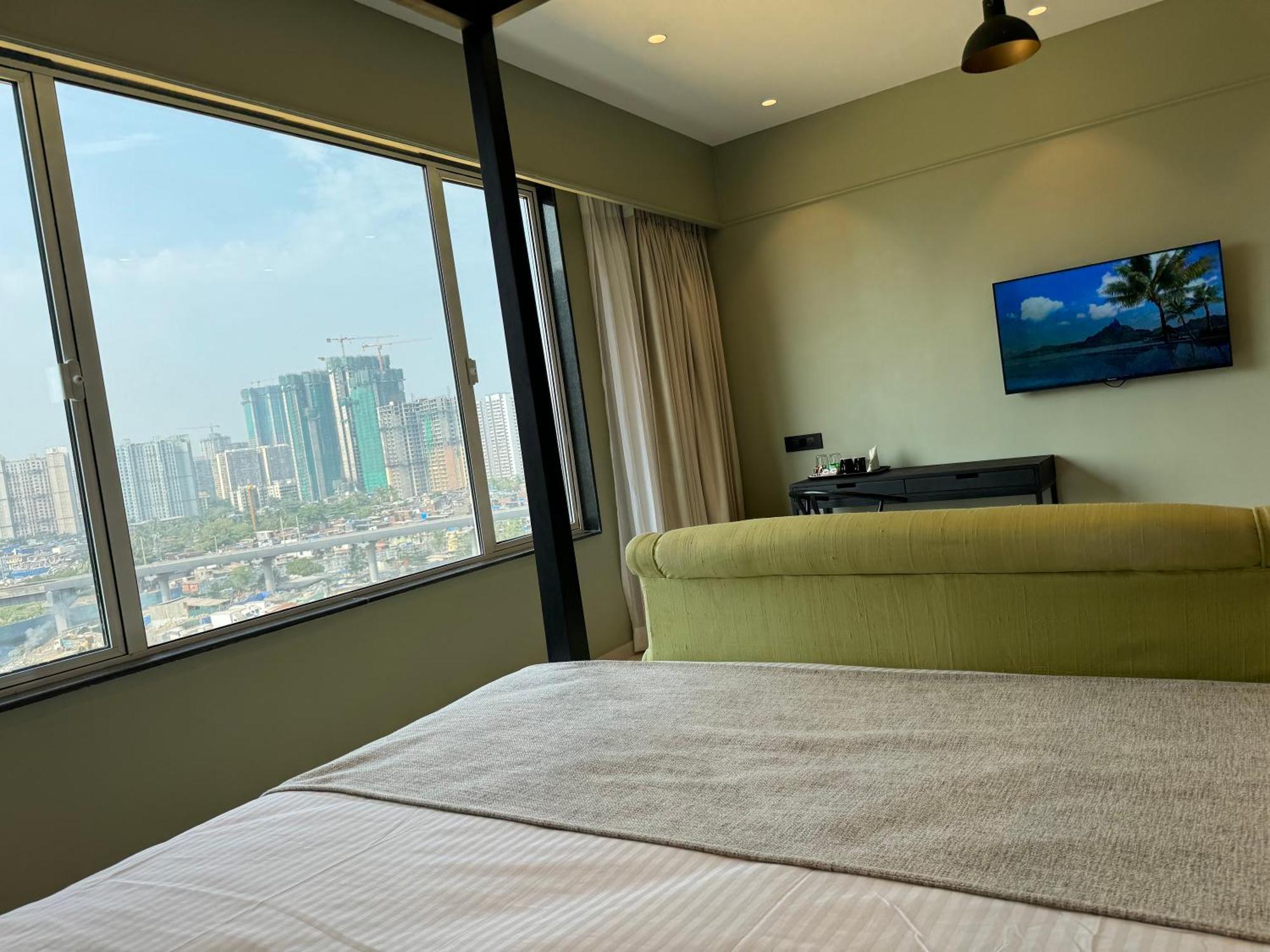 Hotel Mumbai House, Malad ภายนอก รูปภาพ